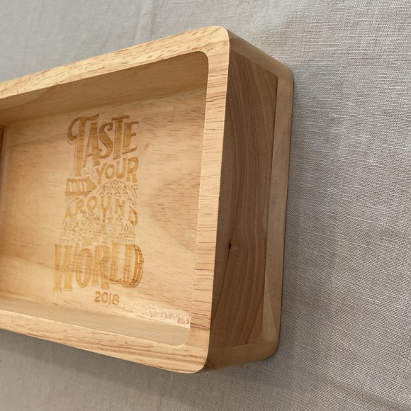 Epcot International Food & Wine Festival Wooden Chips & Dip...